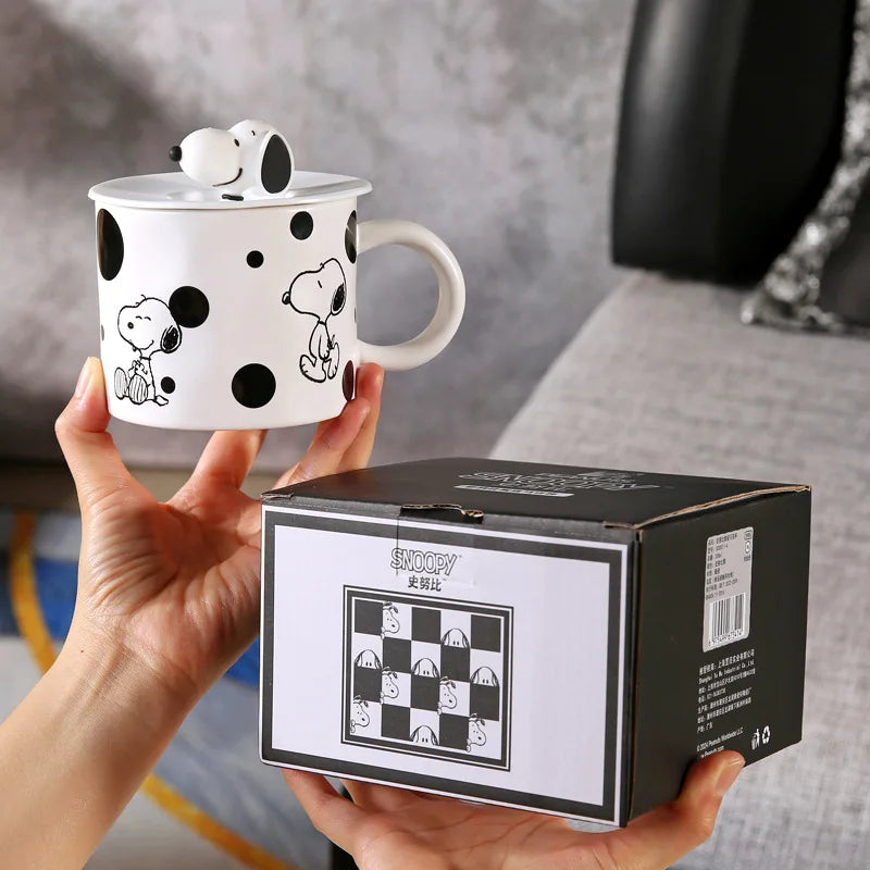 350Ml Black and White Mug With Lid Snoopy Cup