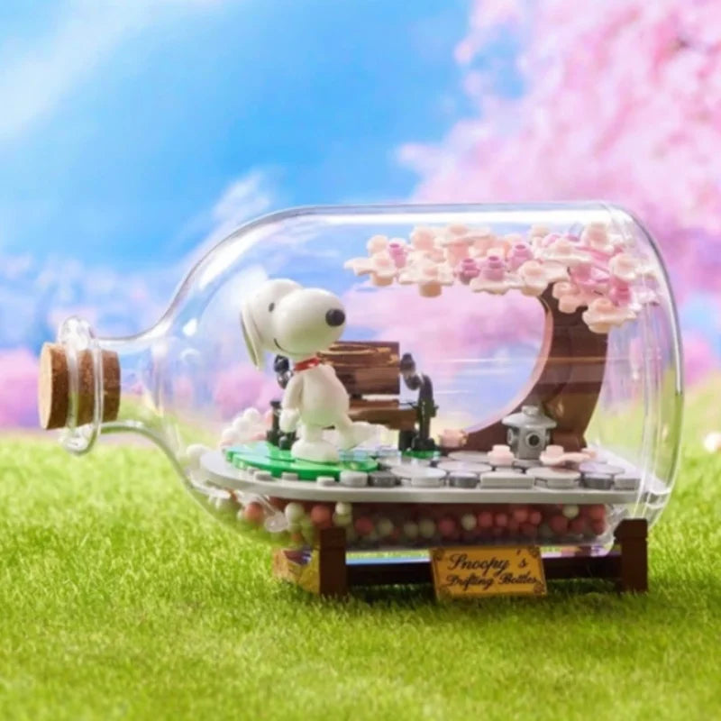 Miniso Snoopy Building Blocks Drifting Bottle Series Desktop Ornaments Collection Model Splicing Children's Toys Birthday Gifts