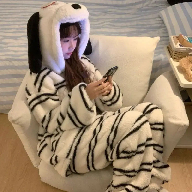 2025 New Snoopy Pajamas Halloween Flannel Fashion Kids Adult Hooded Pajamas Kawaii Woolen Anime Cartoon Casual Home Pants Autumn