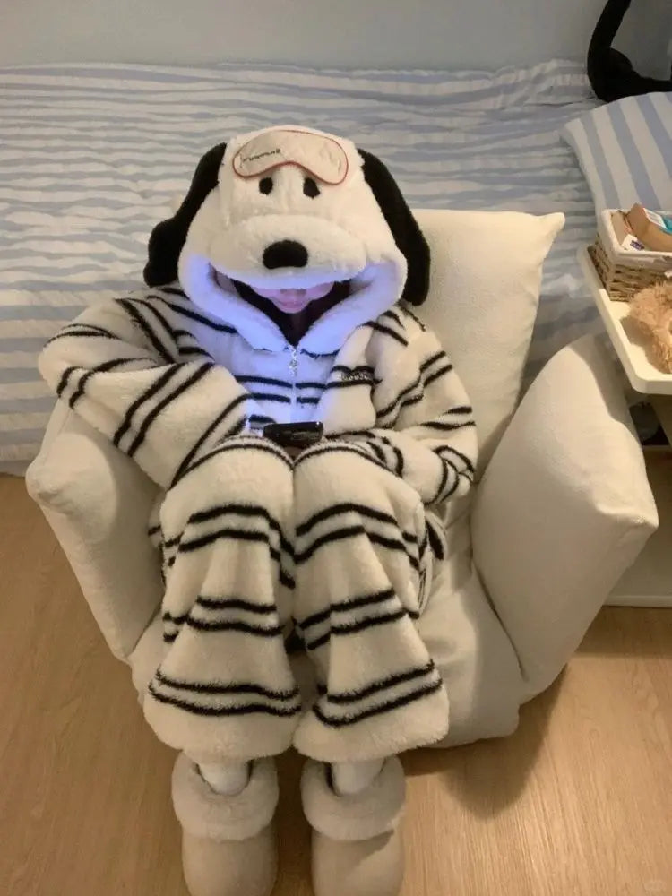 2025 New Snoopy Pajamas Halloween Flannel Fashion Kids Adult Hooded Pajamas Kawaii Woolen Anime Cartoon Casual Home Pants Autumn