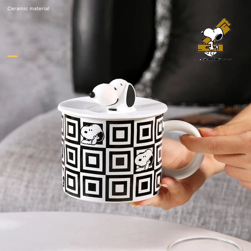 350Ml Black and White Mug With Lid Snoopy Cup