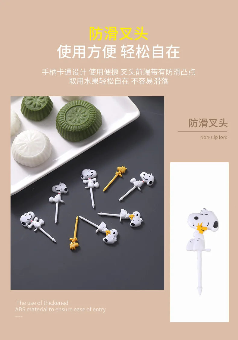8pcs Snoopys Fruit Fork Mini Cartoon Woodstock Children Snack Dessert Food Pick Toothpick Creative Picnic Bento Party Decor Gift