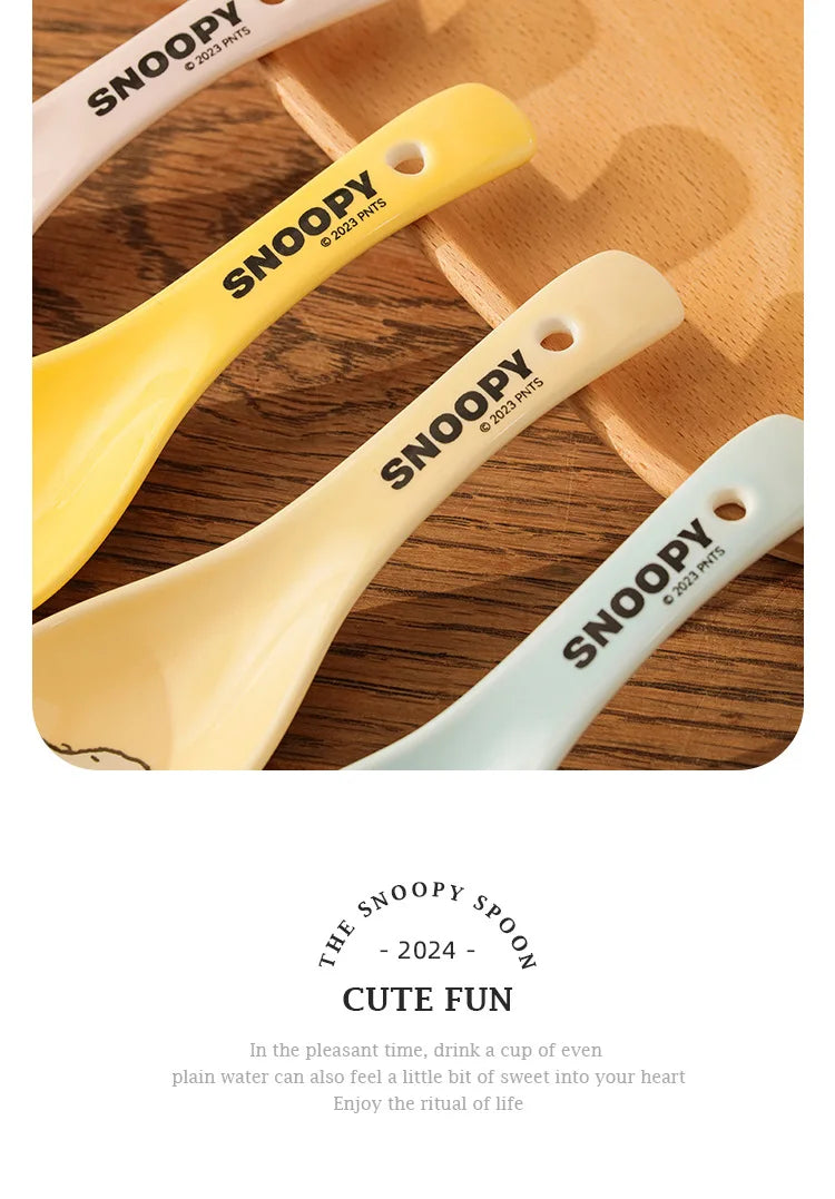 Snoopy Spoon Cartoon Ceramics Spoon Cute Child Snoopy Tableware Spoon Gift Girl Drink Porridge Spoon Hanging Hole Wholesale