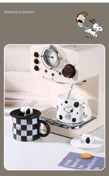 350Ml Black and White Mug With Lid Snoopy Cup