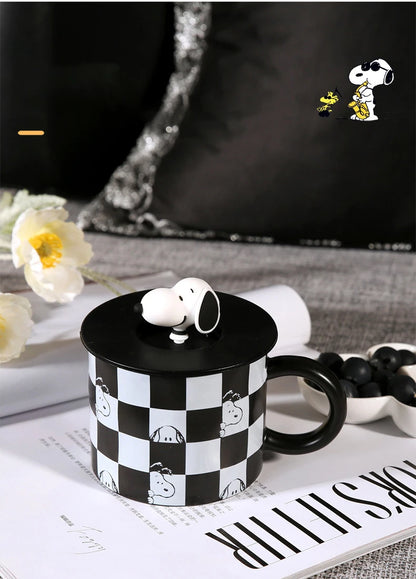350Ml Black and White Mug With Lid Snoopy Cup